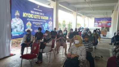 Dalam Rangka Menyambut HUT  Ke-75 Hari Bhayangkara Polres Metro Bekasi Kota Gelar Vaksinasi Kepada Masyarakat.