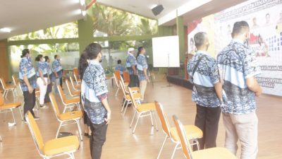 Nurul Arifin Anggota DPR/MPR-RI Memberikan Materi Pada Rakerda Ke-1 Pewarna Jawa Barat.