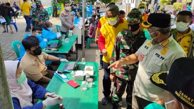 Wali Kota Keliling 7 Kecamatan Pantau Jalannya Vaksinasi 140.000 Di Wilayah.