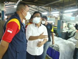 Wakil Walikota Bekasi Tinjau Prokes dan Vaksinasi di PT. Mangul Jaya Bantargebang