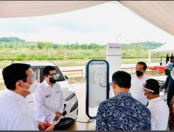 Jokowi Resmikan Pabrik Baterai Kendaraan Listrik Pertama Di Asia Tenggara.