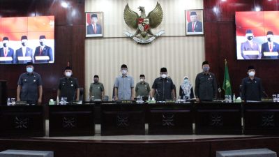 Wali Kota Sampaikan Raperda, Tentang Perubahan APBD Kota Bekasi di Rapat Paripurna.