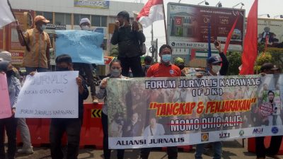 FJK Demo Tuntut Segera “Tangkap Nitizen Facebook Momo Dhio Alief”