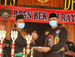 Ulang Tahun RSPN, Wakil Walikota Bekasi Berikan Piala Wakil Walikota.