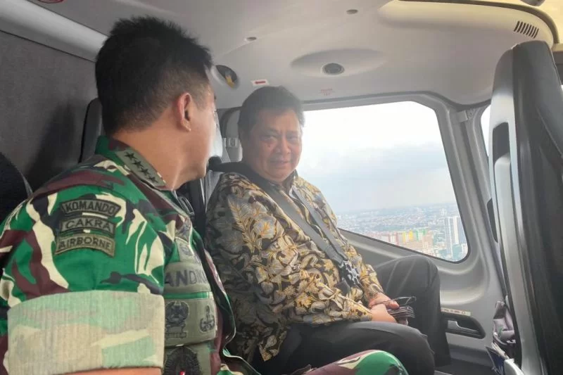 Momentum Foto : Airlangga Hartato Ketum Partai Golkar dengan Jenderal Andika Perkasa /Koleksi Pribadi/Hipakad63.news