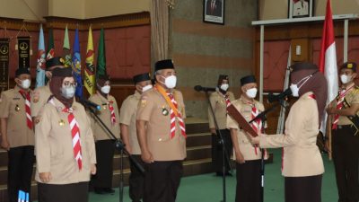 Ketua Kwarda Jabar Melantik Pengurus Kwarcab Kota Bekasi