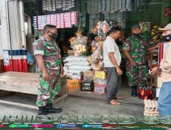 Antisipasi Melonjaknya Harga Sembako, Danramil Tiro Turun Langsung ke Pasar Pantau Harga Sembako