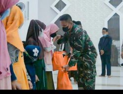 Jelang Puasa, Kasat Lantas Bersama TNI Gelar Baksos Untuk Anak Yatim di Masjid Al-Fatih UBP