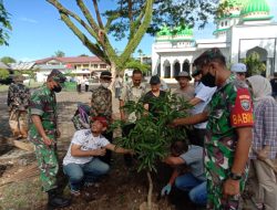 Anggota Koramil Ikut Membantu Baksos Tim Safari Ramadhan Provinsi Aceh