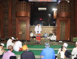 Bersama Forkopimda, Plt. Wali Kota Bekasi Hadiri Peringatan Nuzulul Qur’an di Masjid Agung Al Barkah