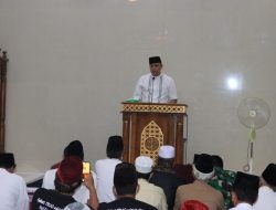 Plt. Walikota Tarling di Masjid Baitul Mukhlisin Duren Jaya
