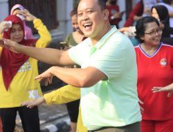 Plt Walikota Bekasi Ikut Senam bersama warga Bintara