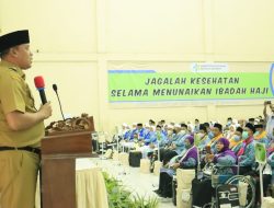 Plt Walikota Bekasi Melepas 410 Jamaah yang akan berangkat Haji