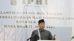 Plt. Walikota Bekasi Tri Adhianto menghadiri Pelantikan IPHI Kota Bekasi