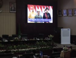 Plt Walikota Bekasi Rapat Paripurna DPRD Mendengarkan Pidato Kenegaraan RI