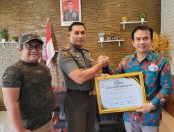 Dandim 0509/Kabupaten Bekasi Terima Penghargaan SMSI AWARD 2022 Kabupaten Bekasi