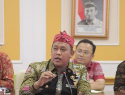 Plt Walikota Bekasi Presentasi Inovasi dihadapan Juri Kemendagri