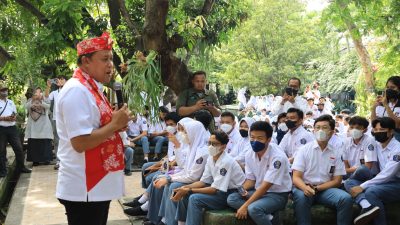 Plt Walikota Bekasi Sampaikan Wawasan Kebangsaan Untuk SMP dan SMA di Kota Bekasi