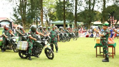 Usai Jalan Bersama Peleton Beranting, Pangdam I/BB Serahkan 700 Paket Sembako ke Warga