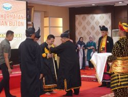 Kapitaraja Kawasa Yi Nusantara Gelar Kehormatan Adat Kesultanan Buton Untuk Kasad
