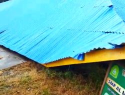 Bangunan Sekolah SMP Ambruk Rata Dengan Tanah Diterjang Angin Puting Beliung