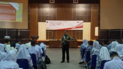 Dandim 0613/Ciamis Beri Materi Ideologi Pancasila ke 100 Paskibraka dan Paskibra di Kota Banjar