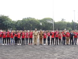 Apel Senin Pagi, Plt. Walikota Bekasi Berikan Medali dan Piala Atas Raihan Juara Umum Muaythai Jabar Open Championship 2023
