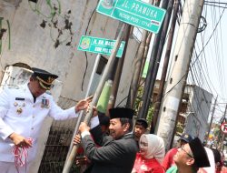 Plt. Walikota Bekasi Resmikan Nama Jalan Tokoh KH. Masturo Sebagai Pengganti Jalan Pramuka.