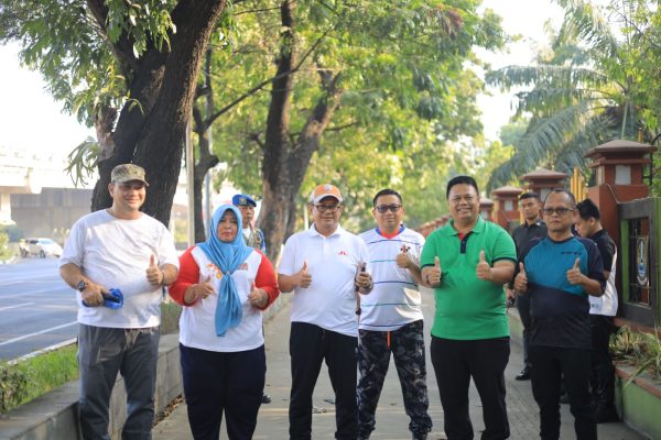 Foto : Pj Walikota Bekasi R.Gani Muhammad didampingi ASN Kota Bekasi
