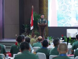 Jadi Keynote Speaker Seminar TNI AD VII, Kasad Tegaskan Papua Bagian dari NKRI