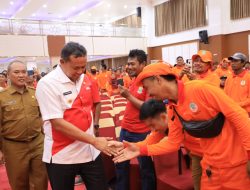 Walikota Bekasi Instruksikan Dinas Berikan Beasiswa Sekolah Paket Bagi Petugas Yang Putus Sekolah