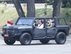 Kasad Dampingi Presiden RI Kunjungan ke PT Pindad