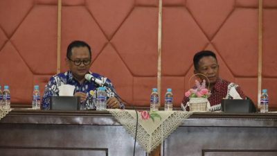 Rapat Koordinasi Perdana Pj. Walikota Bekasi R. Gani Muhamad Bersama Para Pejabat Pemerintah Kota Bekasi.