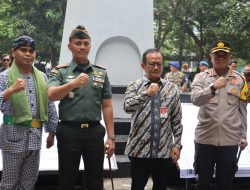 Pj. Wali Kota Bekasi Bersama Seluruh Ormas dan LSM Deklarasikan Komitmen Pemilukada Damai