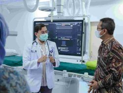 Transformasi Kesehatan, Pj. Gubernur Heru Tinjau Cath Lab Baru di RSUD Pasar Minggu