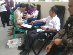 Ratusan Pendonor Darah Ramaikan HUT ke 7 SMSI di Indramayu Jawa Barat