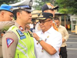 Pj. Wali Kota Bekasi Pimpin Apel Pelepasan Personil Operasi Ketupat Jaya 2024