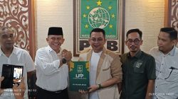 Bang Kemal Balon Walikota Bekasi Kembalikan Formulir Pendaftaran PKB Call.