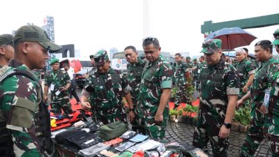 Stand Rekrutmen Prajurit TNI AD Menjadi Magnet Pengunjung di TNI AD Fair 2025 Monas
