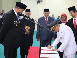 Walikota Bekasi Lantik 44 Pejabat  di Lingkungan Pemkot dan Ini Nama-namanya!!!.