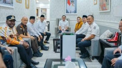 Karawang Raih UHC 100 Persen, Menteri Sosial Beri Apresiasi