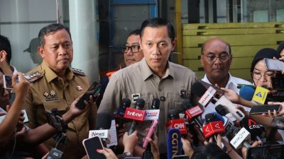 AHY tinjau lokasi tabrakan kereta di Bekasi