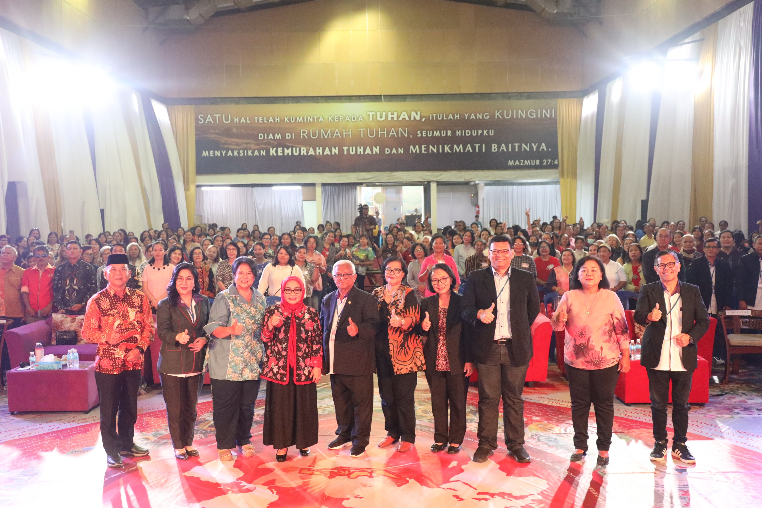 Wiwiek Hargono mengajak perempuan Bekasi menjadi pilar keluarga dan pembangunan